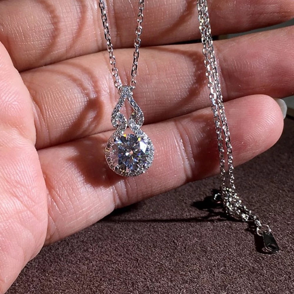 New Silver round diamond necklace - Picture 4 of 5